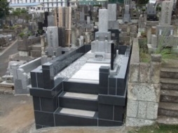 2012年5月～6月　公営墓地にて　改修工事